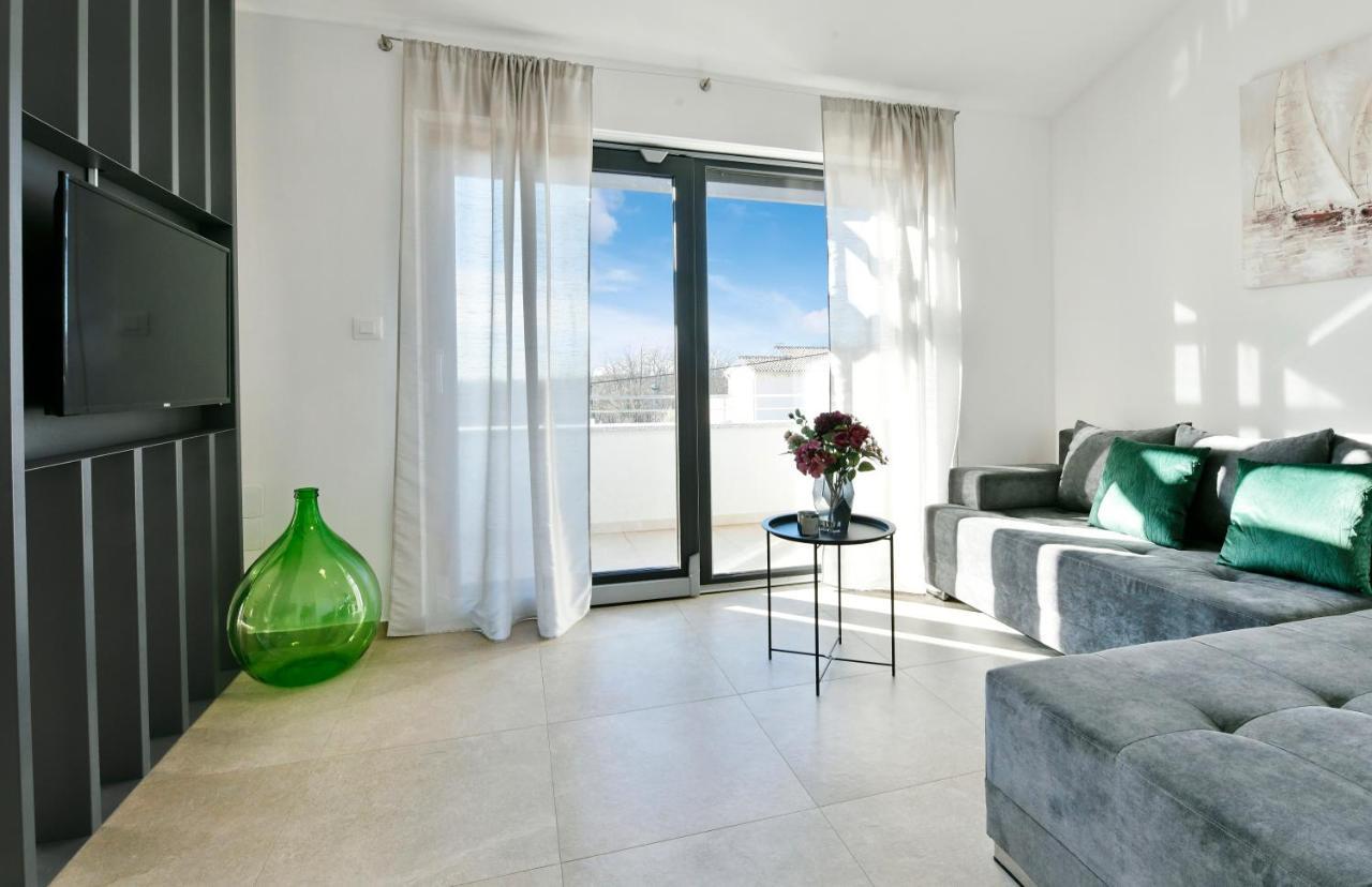 R2 Apartment By Residence Rudan Vizinada Екстер'єр фото